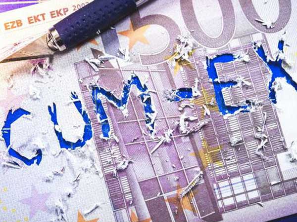 ఏమిటీ కమ్-ఎక్స్ ట్రేడింగ్ స్కామ్?