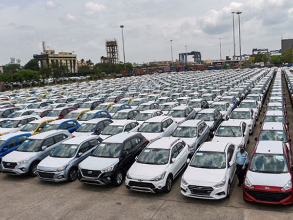 త్రీవీలర్ సేల్స్ పెరిగాయి