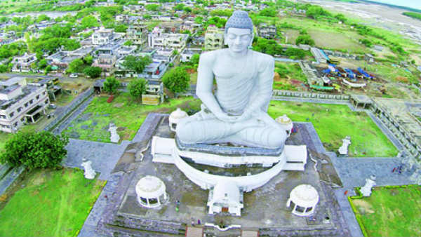 భూములపై రగడ