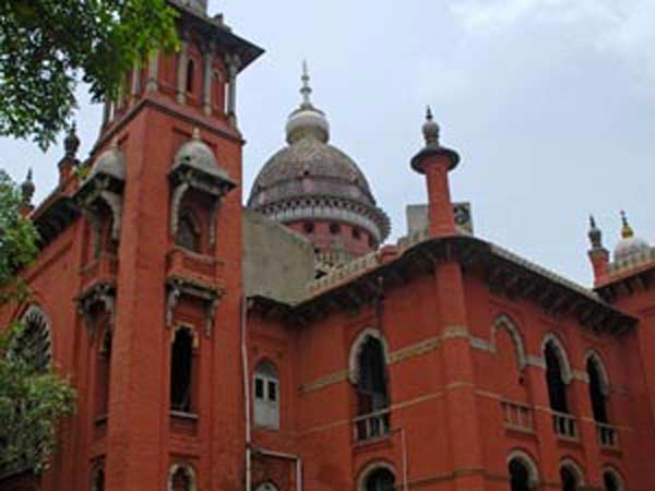 లక్షలాది మందికి నిలువ నీడ లేదు.. 