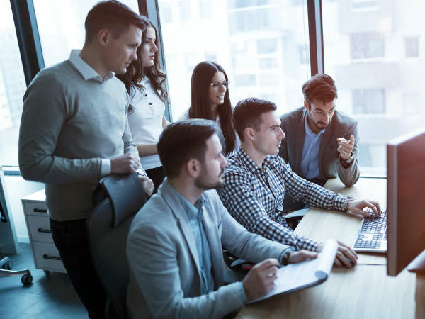 2 లక్షలకు పైగా ఉద్యోగాలు