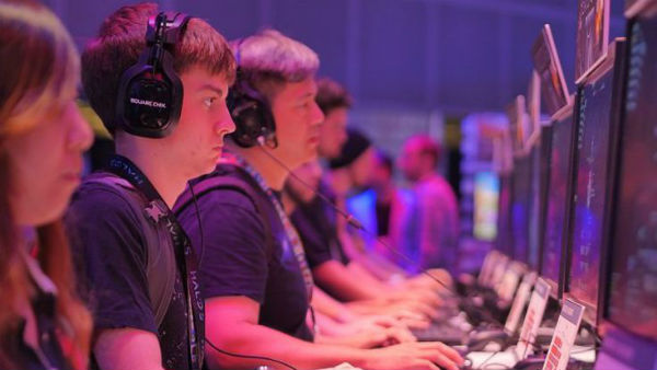 ఉద్యోగాల వెల్లువ