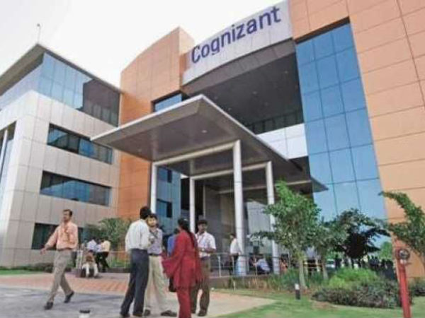 ఉద్యోగుల సేవలు గుర్తించి..