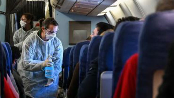 1 నుండి ముగ్గురు ప్రయాణీకులు 1 నుండి ముగ్గురు ప్రయాణీకులు