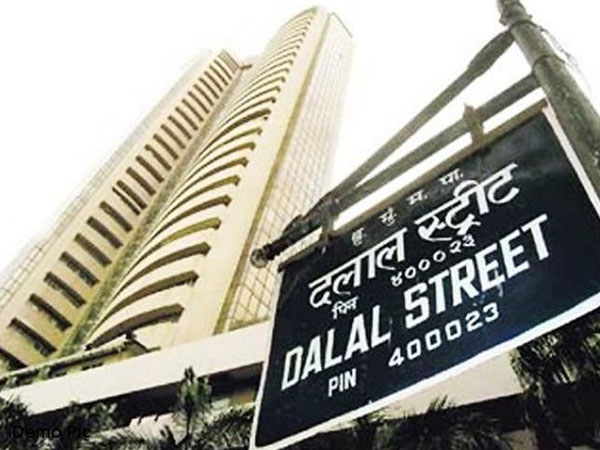 ఈ నెలలోనే 50 లక్షల కోట్లు ఈ నెలలోనే 50 లక్షల కోట్లు