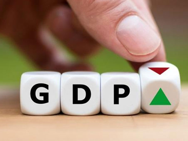 వృద్ధి రేటు తగ్గించిన ఎస్ అండ్ పీ