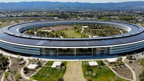 చర్చిల్ క్లబ్ ఈవెంట్స్ ఫోరం తొలిసారి షట్ డౌన్