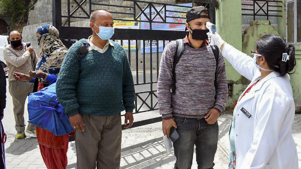  కరోనా కష్టకాలంలో అండగా వియ్ హబ్ 