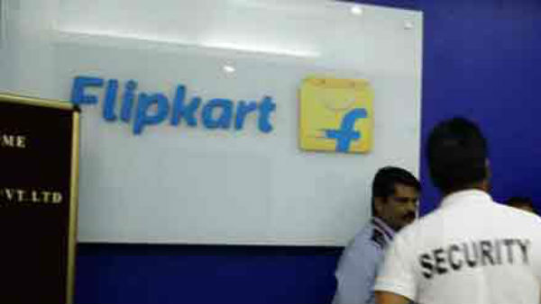 మూతపడ్డ కార్యకలాపాలు... 