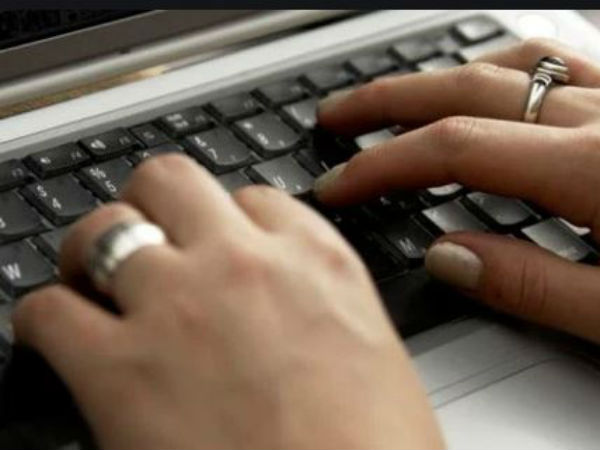 గత ఏడాది 2 లక్షల కొత్త ఉద్యోగాలు