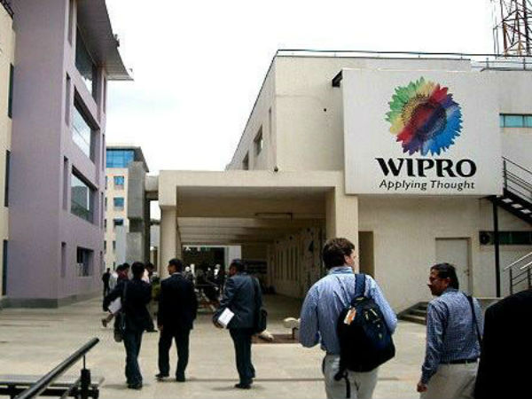 ఆరోపణలు ఇవీ..