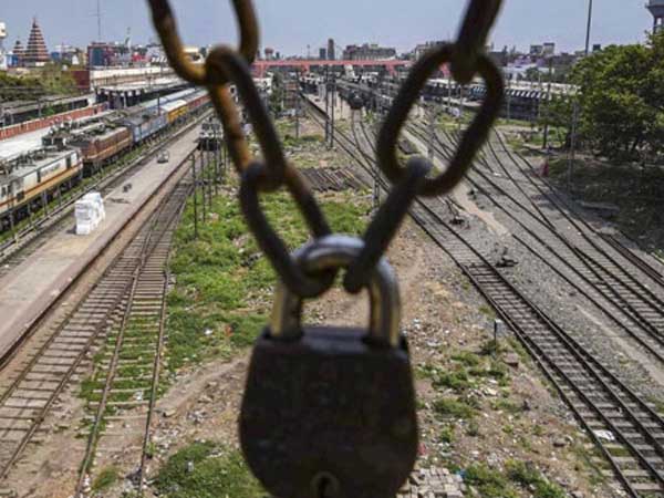 కొనుగోళ్ళపై వినియోగదారుల ఆసక్తి .. డిమాండ్ కు తగిన సప్లై లేక తిప్పలు