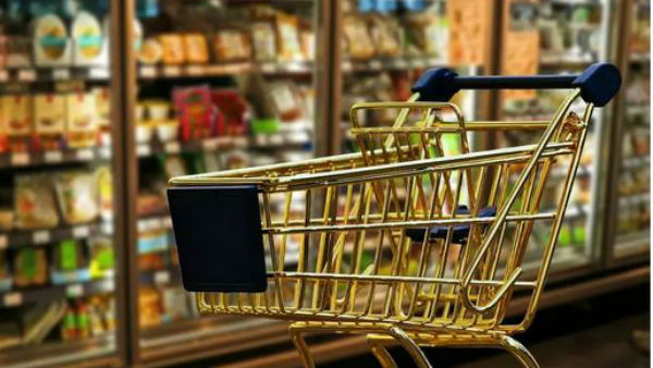 మద్యం దుకాణాలు తెరవడంపై అసహనం