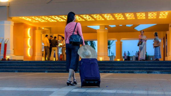 చైనా వస్తువులకు దూరం.. చైనీయులకు గదులివ్వం