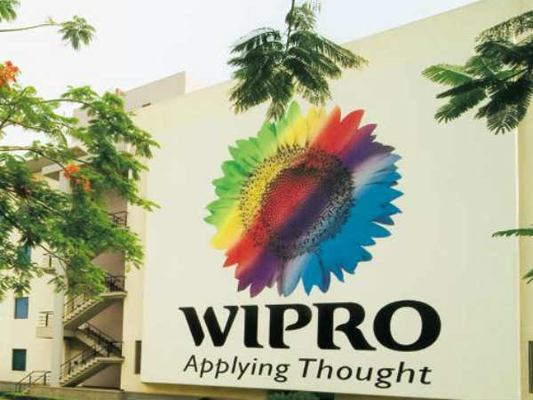 స్థానికులకే ఉద్యోగాలు