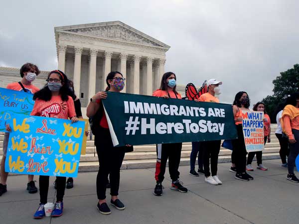 పేరెంట్స్‌తో వచ్చిన పిల్లల రక్షణ కోసం..