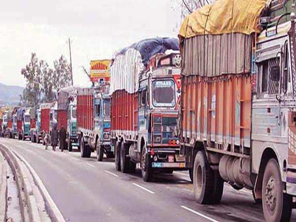 ఇప్పుడిప్పుడే రోడ్డెక్కుతున్నాయి