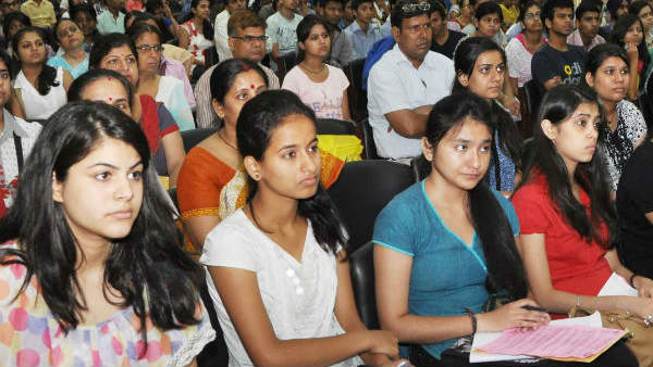 ఎన్నిసార్లయినా రాయవచ్చు.. ప్రస్తుత రిజర్వేషన్, మూడేళ్లు