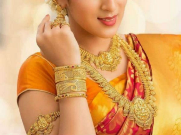 కన్స్యూమర్ స్పెడింగ్స్ సహా ప్రభావం కన్స్యూమర్ స్పెడింగ్స్ సహా ప్రభావం