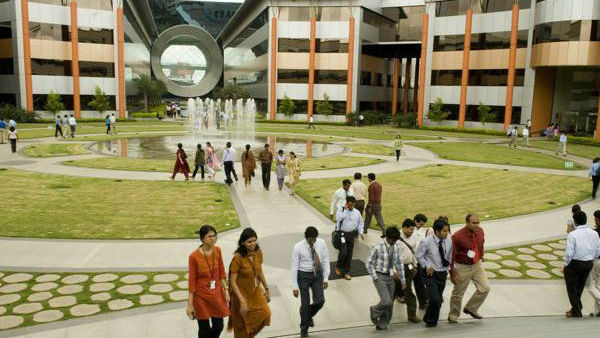 ఉద్యోగులకు ఇన్ఫోసిస్ గుడ్ న్యూస్