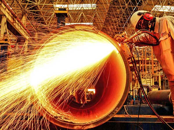 ఉద్యోగుల తొలగింతతో...