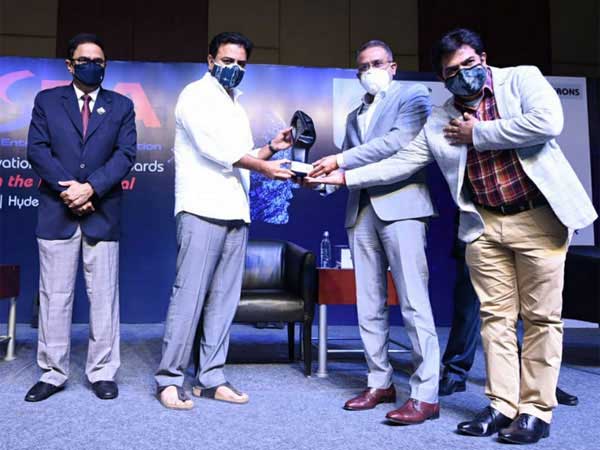 ఇన్ఫోసిస్, టెక్ మహీంద్ర, టీసీఎస్‌లకు అవార్డులు