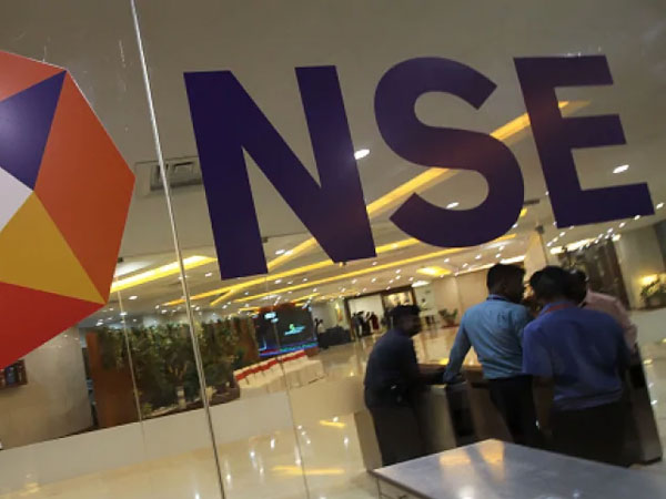 రిజిస్ట్రీ సర్వీసుల నుండి..