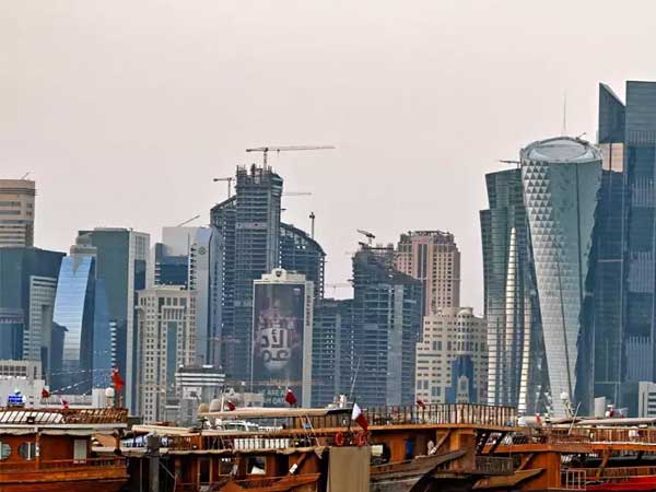 దుబాయ్‌లోను..