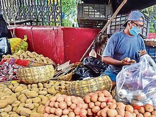 77 నెలల గరిష్టానికి రిటైల్ ద్రవ్యోల్భణం