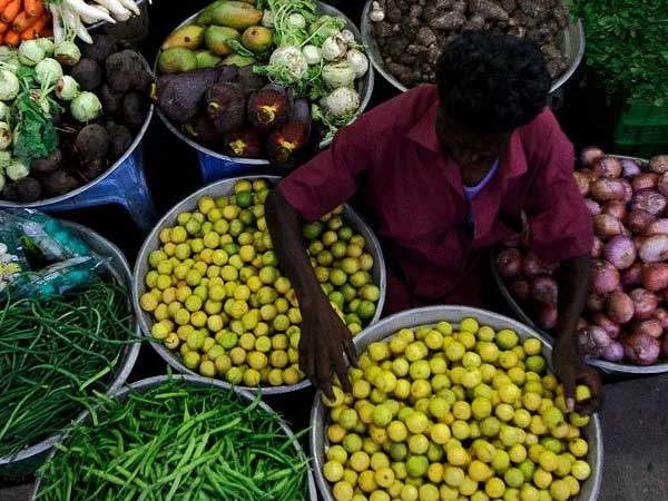 కరోనా లాక్ డౌన్ ఎఫెక్ట్ .. ఇప్పుడు వరదల ప్రభావంతో ఉత్పత్తికి దెబ్బ