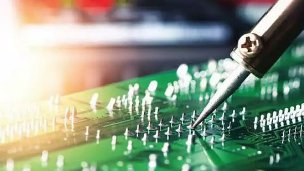 హువావే వంటి చైనా కంపెనీలకు చెక్ పెట్టేలా