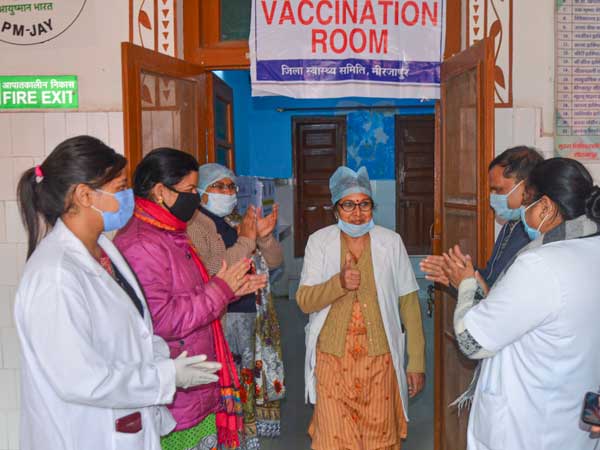 వ్యాక్సిన్ డోసుల విషయంలో దూసుకుపోతున్న భారత్