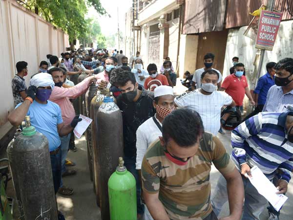 విశాఖ నుంచి ఆక్సిజన్..