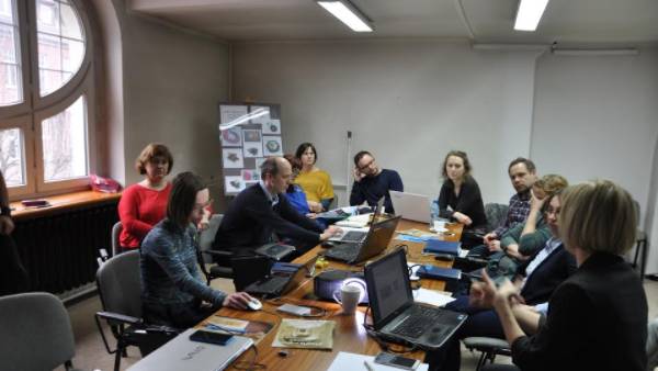 రంగాలవారీగా...