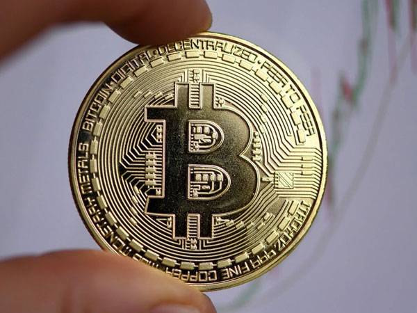 క్రిప్టోలో ఎంత ఇన్వెస్ట్ చేయాలి