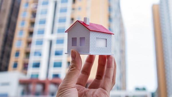 వివిధ బ్యాంకుల్లో వడ్డీ రేట్లు