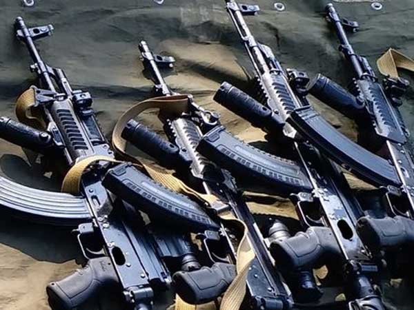 శక్తిమంతమైన ఏకే 203 అస్సాల్ట్ రైఫిల్స్..