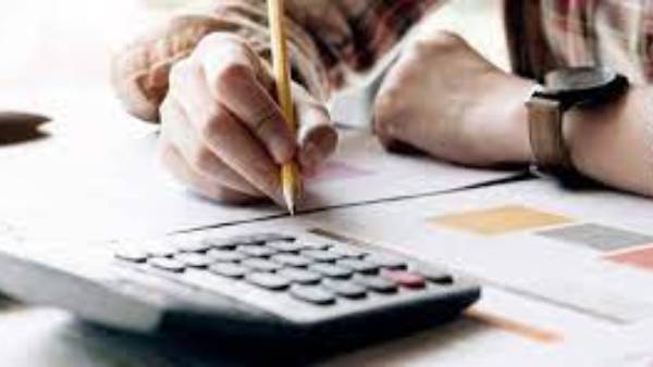 గ్యారెంటీ రిటర్న్స్, ఓపెనింగ్