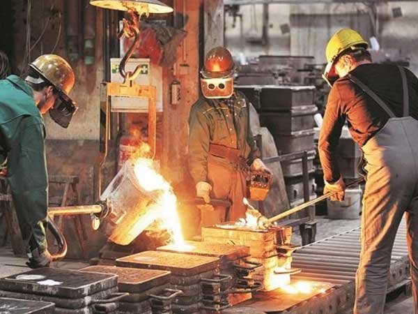 దూసుకెళ్తున్న భారత్