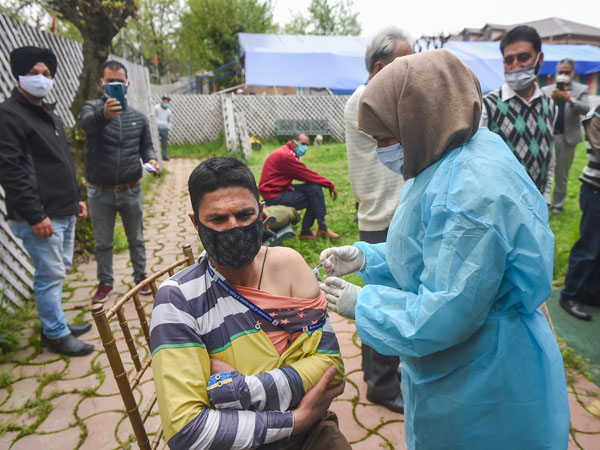 వ్యాక్సినేషన్