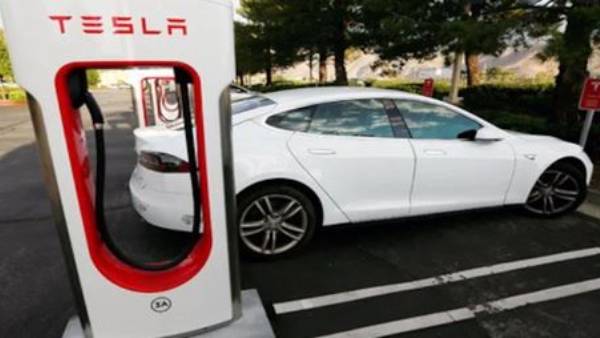 టెస్లాకు కేంద్రం ఆఫర్