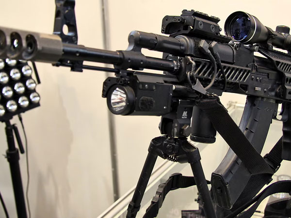 శక్తిమంతమైన ఏకే 203 అస్సాల్ట్ రైఫిల్స్..