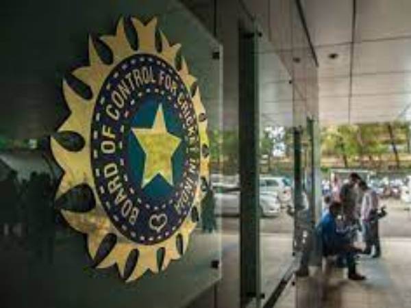 ప్లేఆఫ్స్.. స్పెషల్ మ్యాచ్‌ కోసం..