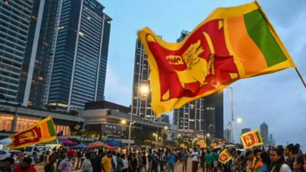 రుణాల డిఫాల్ట్..