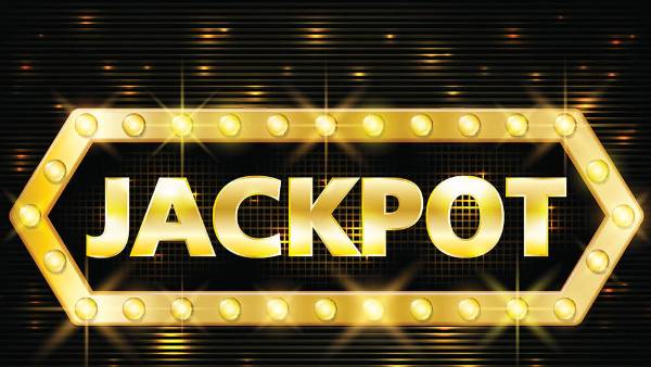  డబ్బు అందుకున్న ట్రక్ డ్రైవర్: