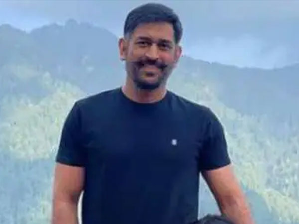 బెవరేజస్ వ్యాపారంలోకి ధోనీ..