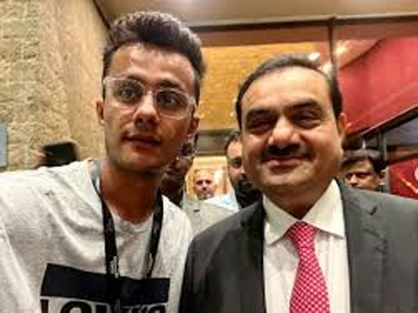 ఎంబీఏ చాయ్ వాలా ప్రారంభం..