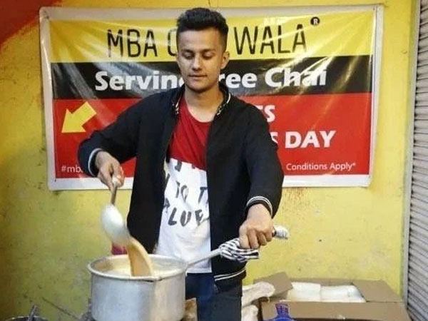  మొదటి రెస్టారెంట్..