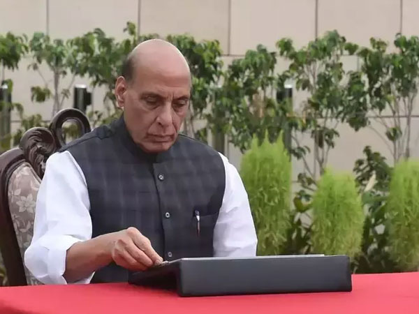 గౌరవంగా జీవించేందుకే..