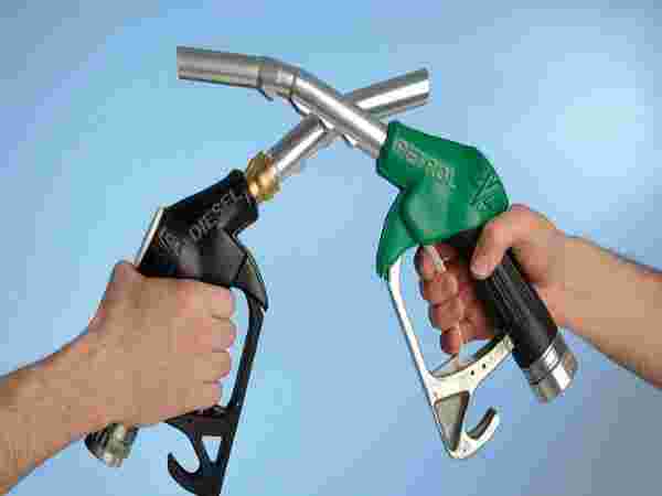 Fuel rates on August 28, 2022: Check the petrol and diesel prices remain unchanged